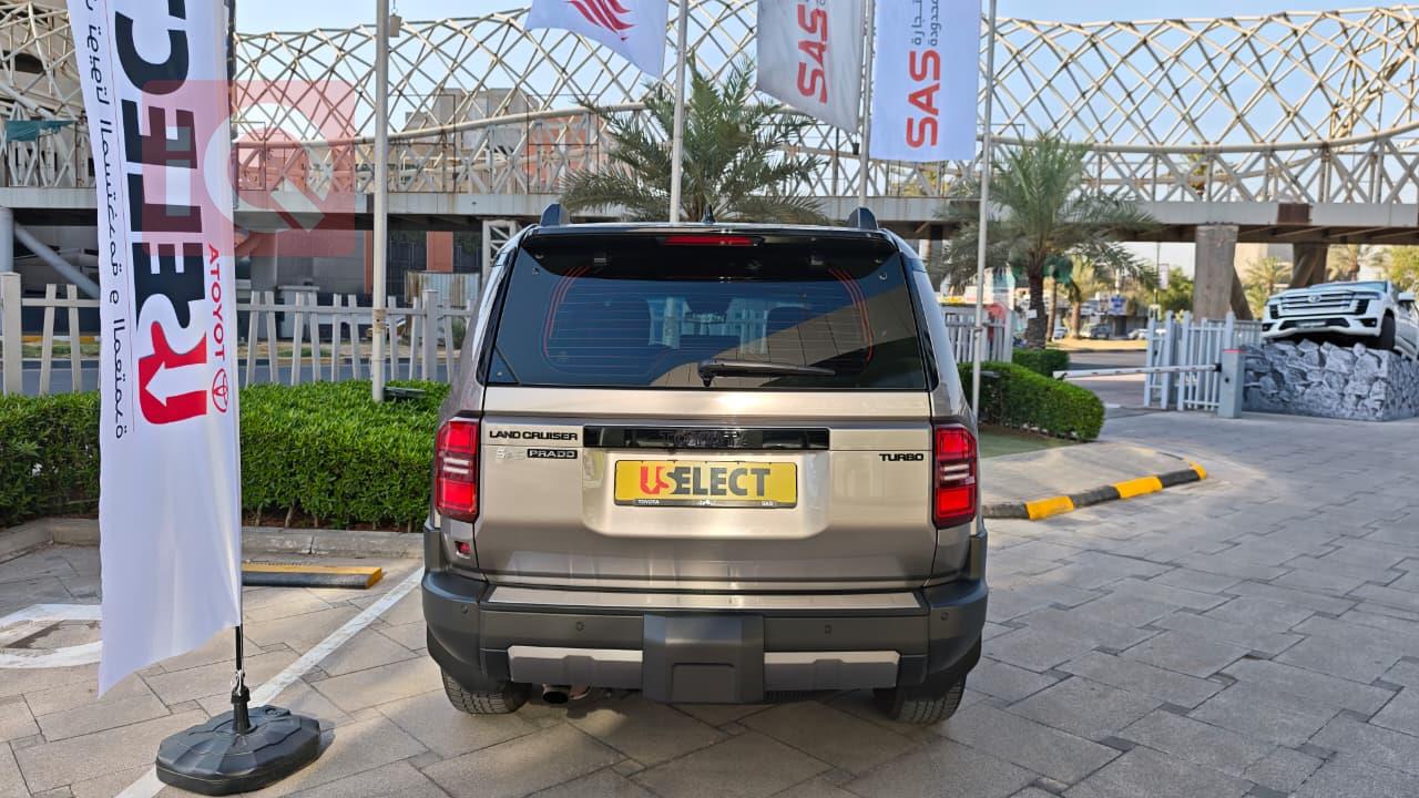 تويوتا لاندكروزر برادو